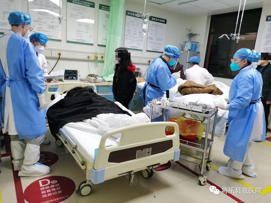 今晨法国杯焦点战;法兰克福防线松动;压力陡增;心理建设被强调 今晨法国杯焦点战;法兰克福防线松动;压力陡增;心理建设被强调